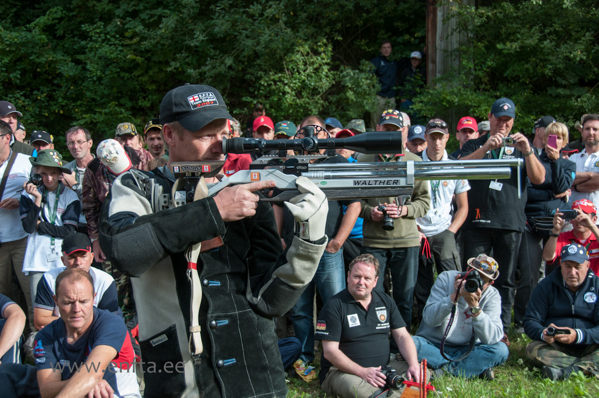 Simon Ayers UK, hits